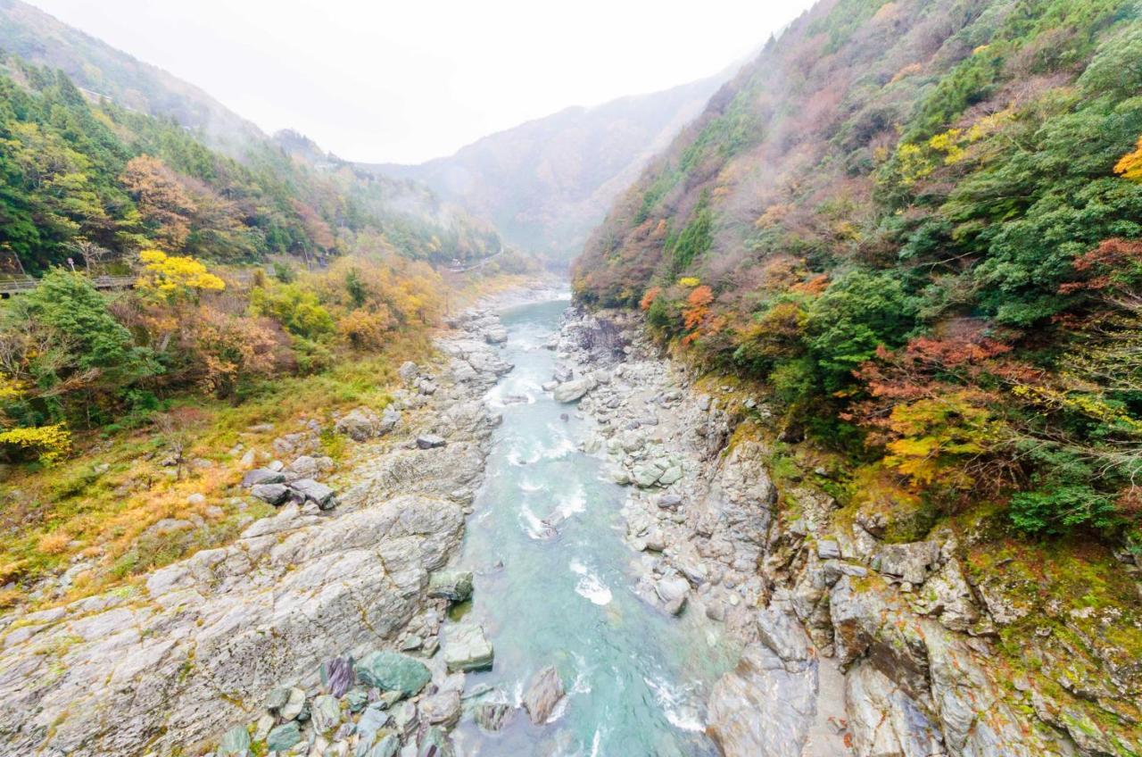 Hotel 古民家グランピングmatoba Mijoši Exteriér fotografie
