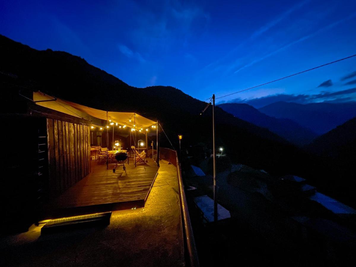 Hotel 古民家グランピングmatoba Mijoši Exteriér fotografie