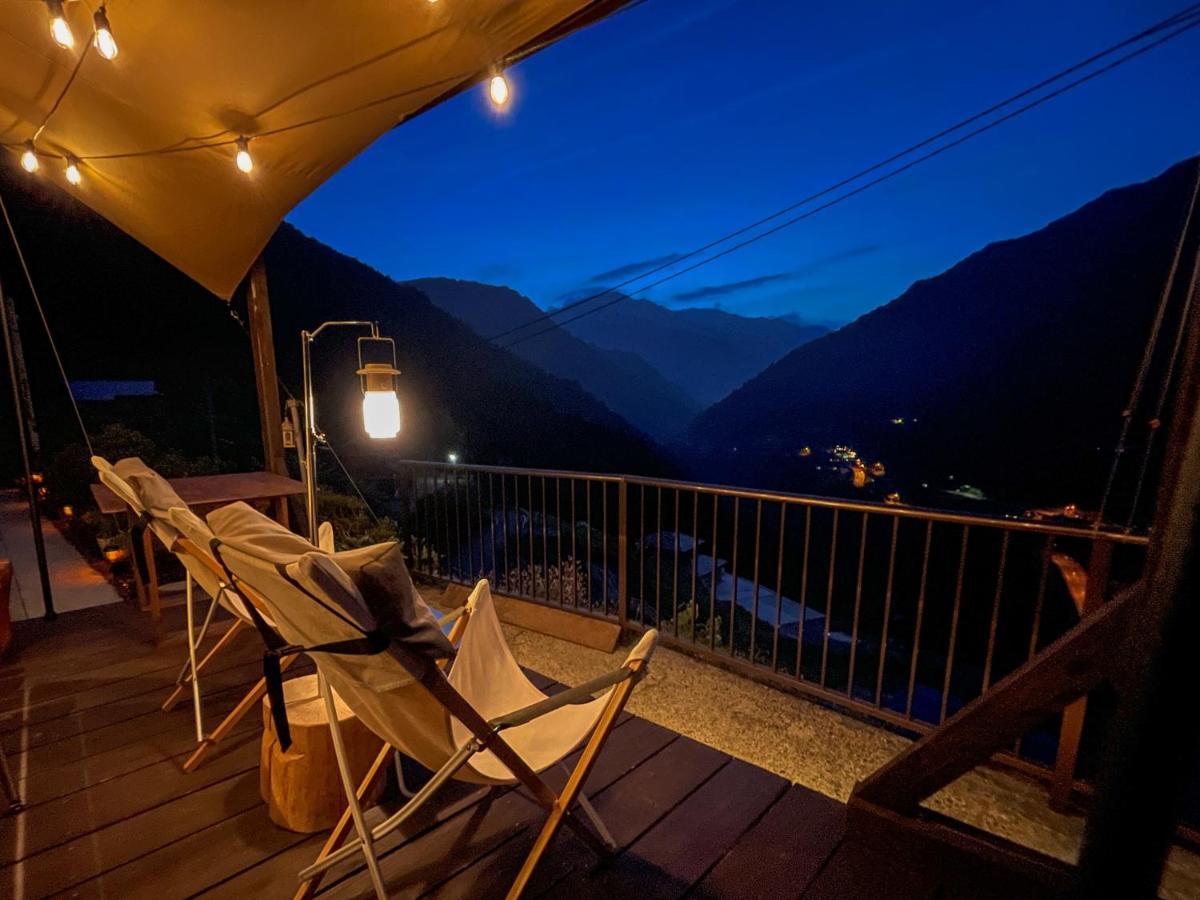Hotel 古民家グランピングmatoba Mijoši Exteriér fotografie