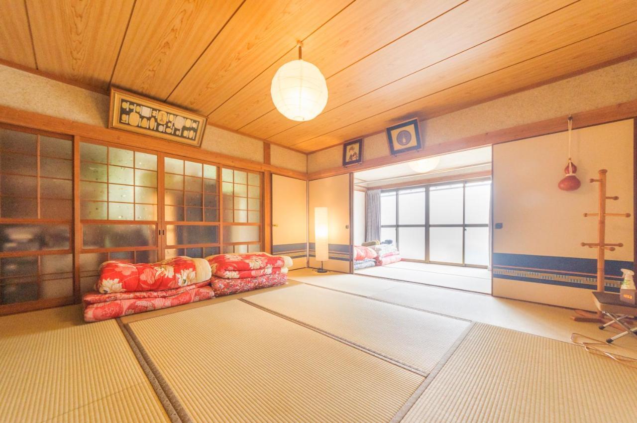 Hotel 古民家グランピングmatoba Mijoši Exteriér fotografie
